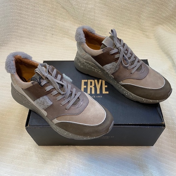 Frye Shoes - 🎉HP🎉 NWT Frye Willow Low Lace Sneaker, Sz 10